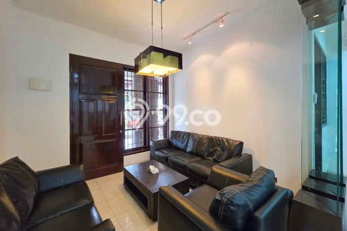 Dijual Rumah 4 Kamar Lokasi Ideal Bagus dan Strategis di BSD Dijual Rumah 4 Kamar Lokasi Ideal Bagus dan Strategis di BSD