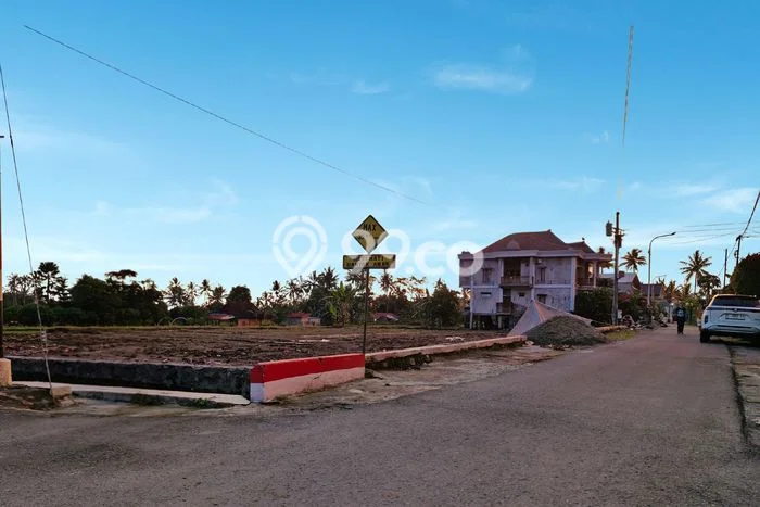 Tanah Kosong Dijual di Sleman dengan Area 253m2 Tanah Kosong Dijual di Sleman dengan Area 253m2