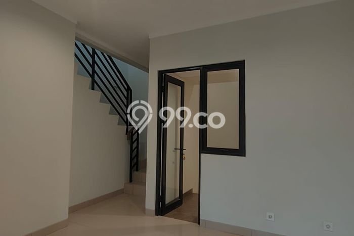 Lokasi strategis! Rumah siap pakai disewakan di Tarumajaya LB 100m2 Lokasi strategis! Rumah siap pakai disewakan di Tarumajaya LB 100m2