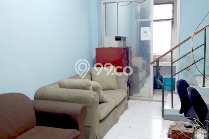 INVESTASI MENGUNTUNGKAN! Ruko di Lebak Bulus, Luas 210m², Nilai Sewa Tinggi INVESTASI MENGUNTUNGKAN! Ruko di Lebak Bulus, Luas 210m², Nilai Sewa Tinggi
