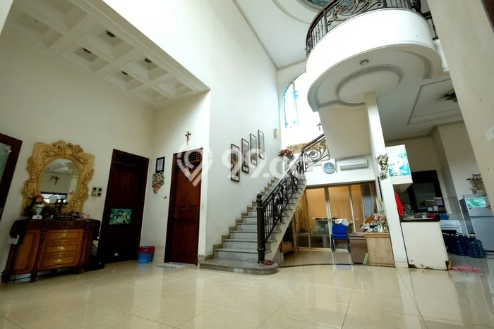 Siap Huni Hunian Elit 4 Kamar di Candisari Dekat ke Mana Saja Siap Huni Hunian Elit 4 Kamar di Candisari Dekat ke Mana Saja