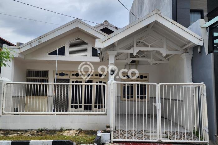 Disewakan Rumah Murah di Kedung Baruk Surabaya dengan 3 Kamar Tidur Disewakan Rumah Murah di Kedung Baruk Surabaya dengan 3 Kamar Tidur