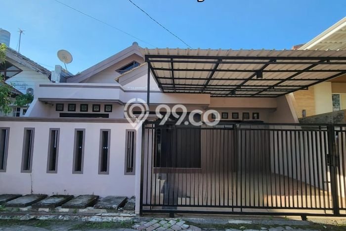 Rumah Sewa Surabaya LT 144m2 LB 100m2 Kawasan Surabaya Kota Rumah Sewa Surabaya LT 144m2 LB 100m2 Kawasan Surabaya Kota