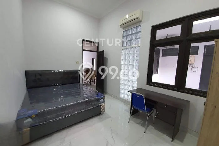 Siap Huni Rumah Mewah 3 Kamar di Semarang Tengah Dekat ke Mana Pun Siap Huni Rumah Mewah 3 Kamar di Semarang Tengah Dekat ke Mana Pun