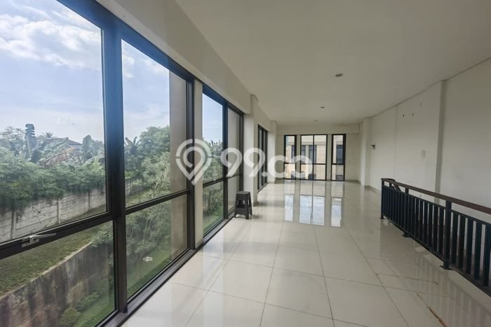 Area Ramai! Ruko Dijual di BSD untuk Bisnis Luas Bangunan 198m2 Area Ramai! Ruko Dijual di BSD untuk Bisnis Luas Bangunan 198m2