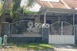 Disewakan! Rumah 4 Kamar Tidur &
3 Kamar Mandi di Citraland, Surabaya Disewakan! Rumah 4 Kamar Tidur &
3 Kamar Mandi di Citraland, Surabaya