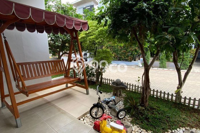 For Sale Hunian Rumah Terawat 5 KT di Pondok Kelapa, Jakarta Timur For Sale Hunian Rumah Terawat 5 KT di Pondok Kelapa, Jakarta Timur