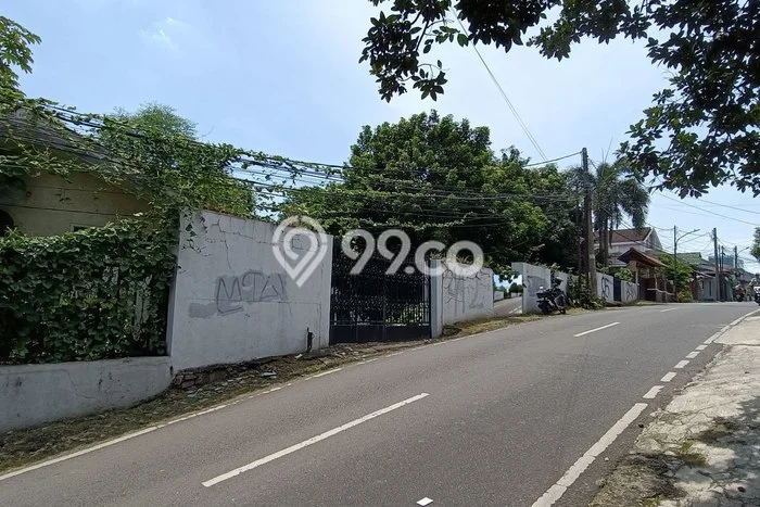 Tanah Dijual Lokasi Strategis di Jakarta Selatan dengan Luas 996m2 Tanah Dijual Lokasi Strategis di Jakarta Selatan dengan Luas 996m2