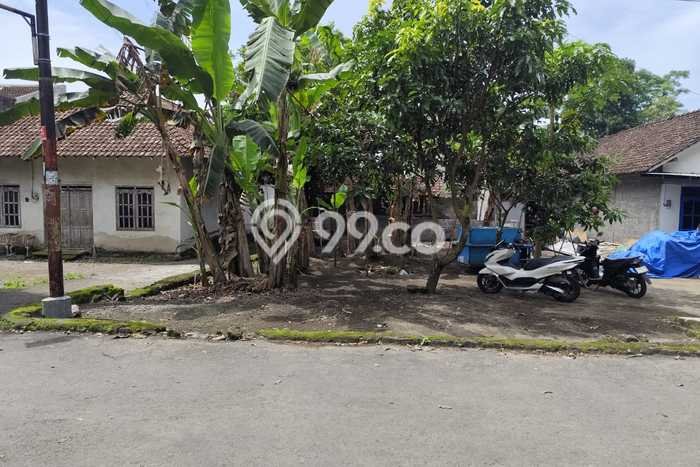 Kavling Tanah untuk Dijual di Maguwoharjo, Yogyakarta, Luas 200m2 Kavling Tanah untuk Dijual di Maguwoharjo, Yogyakarta, Luas 200m2