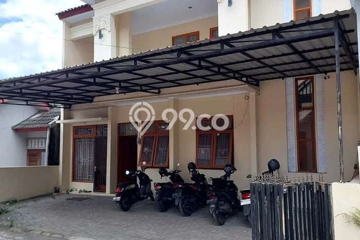 Kost Dijual Lokasi Sleman, Sleman, Spesifikasi 8 Kamar Tidur dan Luas 160m2 Kost Dijual Lokasi Sleman, Sleman, Spesifikasi 8 Kamar Tidur dan Luas 160m2