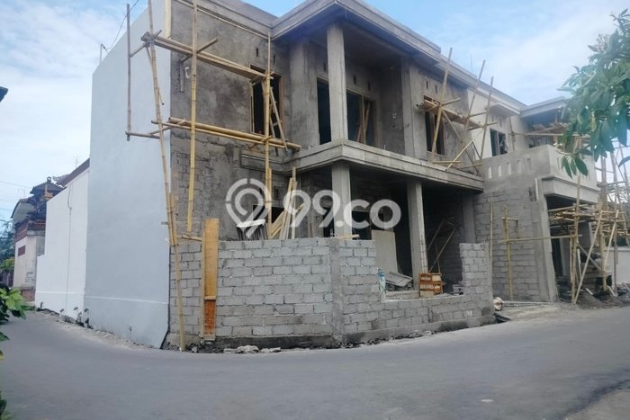 Bisa KPR! Rumah Strategis di Batubulan, Luas 100m² LB 140m² Bisa KPR! Rumah Strategis di Batubulan, Luas 100m² LB 140m²