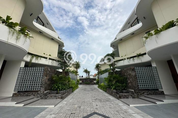 Vila Strategis Kawasan Kuta, Dimensi 352m2m², Lingkungan Asri dan nyaman Vila Strategis Kawasan Kuta, Dimensi 352m2m², Lingkungan Asri dan nyaman
