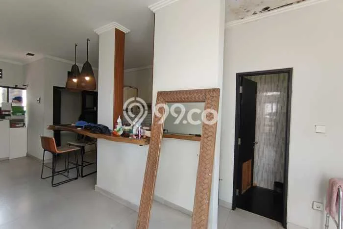 Rumah Mewah LB 200m2 Siap Pakai Desain Elegan di Kerobokan, Badung Rumah Mewah LB 200m2 Siap Pakai Desain Elegan di Kerobokan, Badung