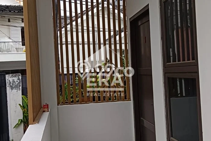 FOR SALE Kost 4 Kamar, 4 Kamar Mandi di Menteng, Jakarta Pusat, Luas 120m2 FOR SALE Kost 4 Kamar, 4 Kamar Mandi di Menteng, Jakarta Pusat, Luas 120m2