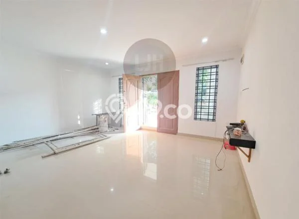 Rumah Nyaman area Batam Kota, 4 KT, Area Tenang, Luas 144m² Bangunan 208m² Rumah Nyaman area Batam Kota, 4 KT, Area Tenang, Luas 144m² Bangunan 208m²