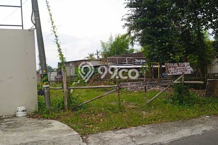Tanah Strategis Dijual di Mlati Sleman 1300m2 Tanah Strategis Dijual di Mlati Sleman 1300m2