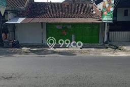For Rent Komersial Premium di Gamping, Luas 157m2m², Area Ramai For Rent Komersial Premium di Gamping, Luas 157m2m², Area Ramai