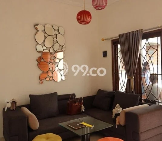 LOKASI STRATEGIS! Rumah di , Dekat Stasiun, 3 KT, LT 120m2m² Bangunan 100m2m² LOKASI STRATEGIS! Rumah di , Dekat Stasiun, 3 KT, LT 120m2m² Bangunan 100m2m²