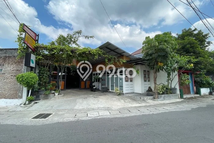 INVESTASI CERDAS! Gudang di Tegalrejo, Luas 350m2m², Pusat Bisnis INVESTASI CERDAS! Gudang di Tegalrejo, Luas 350m2m², Pusat Bisnis