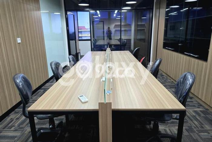 Dijual Kantor Kawasan Pakuwon Indah, Luas 47m2m², Area Berkembang, Jalan Utama Dijual Kantor Kawasan Pakuwon Indah, Luas 47m2m², Area Berkembang, Jalan Utama