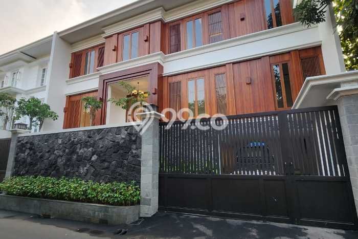For Sale! Premium House LT 517m2 Desain Elegan di Kemang For Sale! Premium House LT 517m2 Desain Elegan di Kemang
