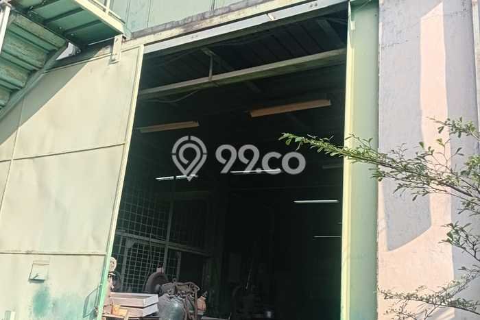 Pabrik Dijual Lokasi Stratagis di Kebayoran Lama Jakarta Selatan Cocok untuk Bisnis Pabrik Dijual Lokasi Stratagis di Kebayoran Lama Jakarta Selatan Cocok untuk Bisnis
