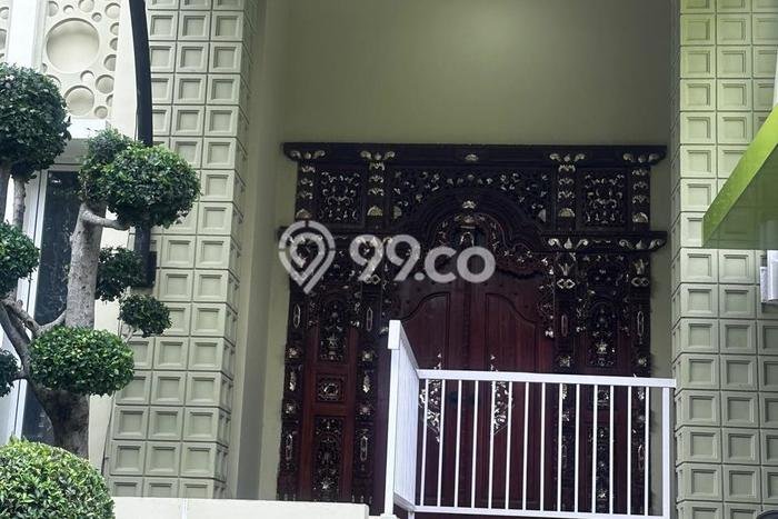 Rumah Elit Modern Tanpa Renovasi di Grand Wisata Bekasi Rumah Elit Modern Tanpa Renovasi di Grand Wisata Bekasi