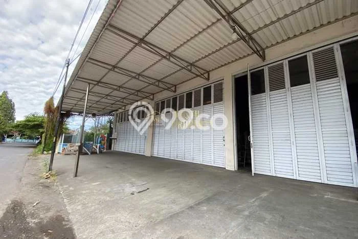 Gudang Usaha Dijual di Sewon Bantul LT 300m2 & LB 300m2 Gudang Usaha Dijual di Sewon Bantul LT 300m2 & LB 300m2