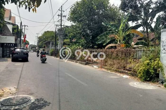 Tanah Kosong Dijual di Yogyakarta dengan Area 1557m2 Tanah Kosong Dijual di Yogyakarta dengan Area 1557m2