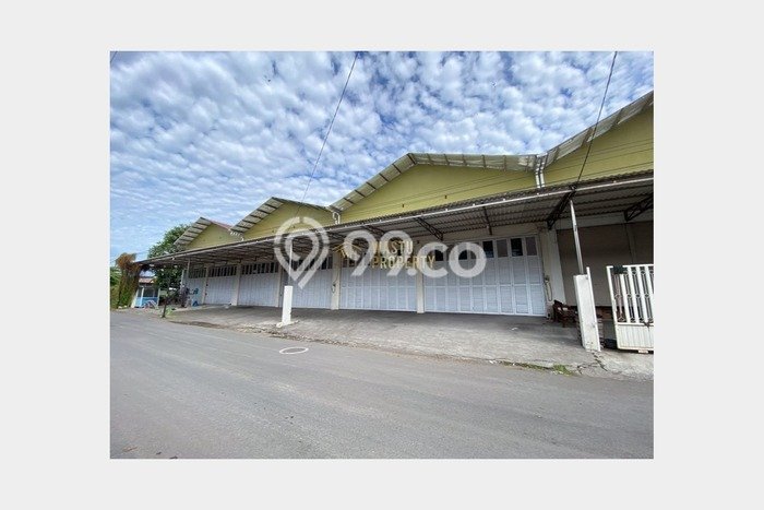 Gudang Usaha Dijual di Sewon Bantul LT 300m2 & LB 300m2 Gudang Usaha Dijual di Sewon Bantul LT 300m2 & LB 300m2