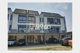 Dijual Rumah Eksklusif 3 KT di Cipedak, Jakarta Selatan Dijual Rumah Eksklusif 3 KT di Cipedak, Jakarta Selatan