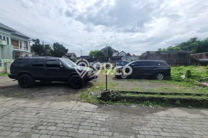 Tanah Dijual Lokasi Mergangsan, Yogyakarta Luas 865m2 Legalitas Aman Tanah Dijual Lokasi Mergangsan, Yogyakarta Luas 865m2 Legalitas Aman