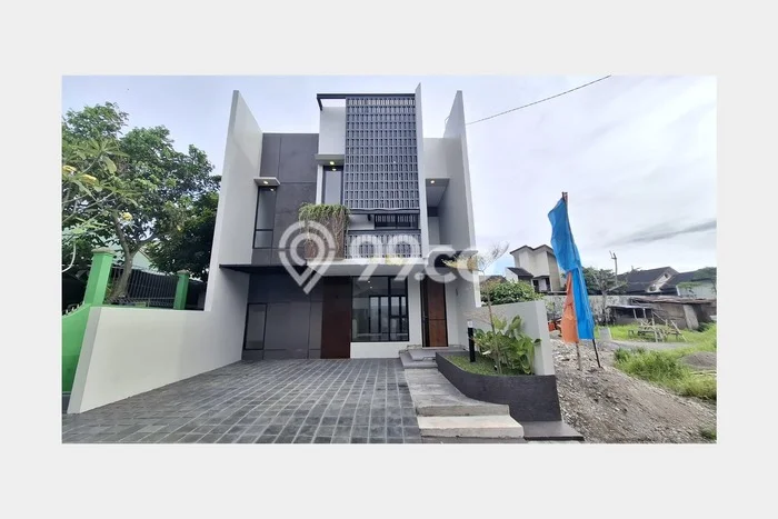 Dijual Rumah 4 Kamar Lokasi Strategis Bagus dan Strategis di Ngemplak Dijual Rumah 4 Kamar Lokasi Strategis Bagus dan Strategis di Ngemplak