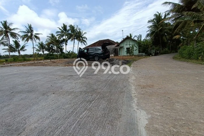 LOKASI STRATEGIS! Tanah Kawasan Kulonprogo, Luas 122m², Area Asri, Cocok untuk Investasi LOKASI STRATEGIS! Tanah Kawasan Kulonprogo, Luas 122m², Area Asri, Cocok untuk Investasi