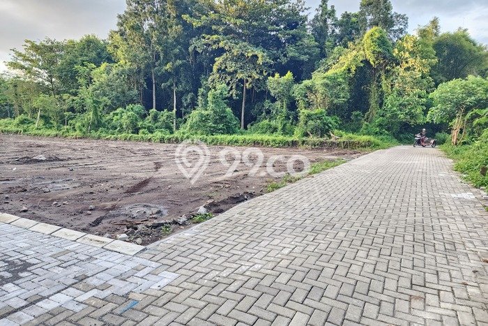 Tanah Dijual Lokasi Mlati, Sleman Luas 211m2 Legalitas Aman Tanah Dijual Lokasi Mlati, Sleman Luas 211m2 Legalitas Aman