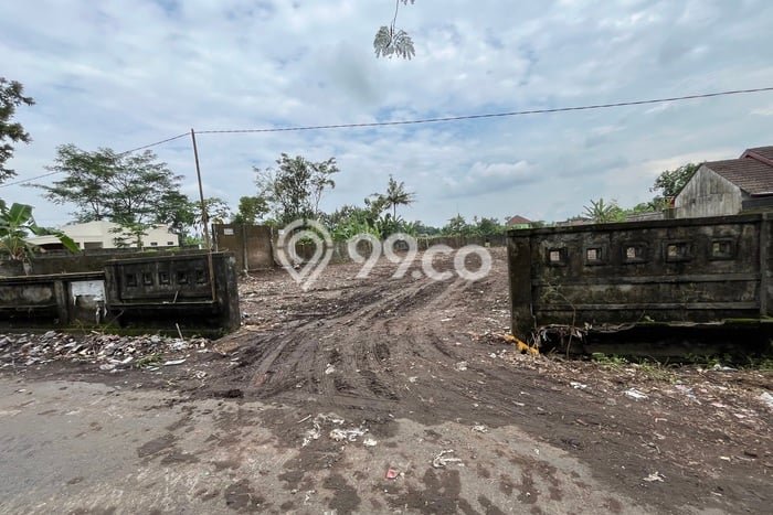 Tanah Strategis Dijual di Gondokusuman Yogyakarta 137m2 Tanah Strategis Dijual di Gondokusuman Yogyakarta 137m2