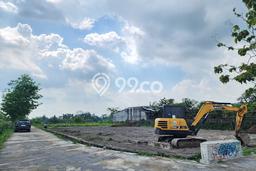 Lahan Strategis di Ngaglik Dijual dengan Luas 307m2 Lahan Strategis di Ngaglik Dijual dengan Luas 307m2