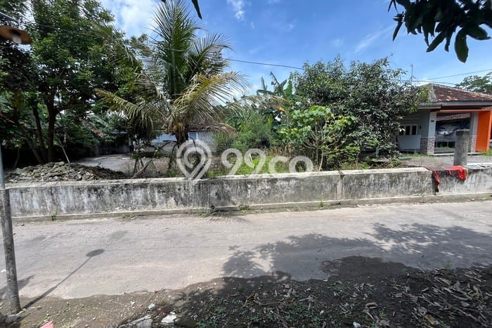 Tanah Dijual Area Strategis di Condong Catur Sleman 105m2 Tanah Dijual Area Strategis di Condong Catur Sleman 105m2