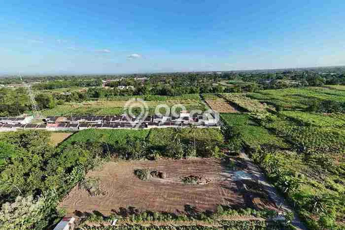 LOKASI STRATEGIS! Tanah Kawasan Mojosongo, Luas 110m², Lokasi Potensial, Cocok untuk Investasi LOKASI STRATEGIS! Tanah Kawasan Mojosongo, Luas 110m², Lokasi Potensial, Cocok untuk Investasi