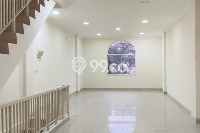 FOR RENT! Ruko di Green Lake City Cocok untuk Bisnis 198m2 FOR RENT! Ruko di Green Lake City Cocok untuk Bisnis 198m2