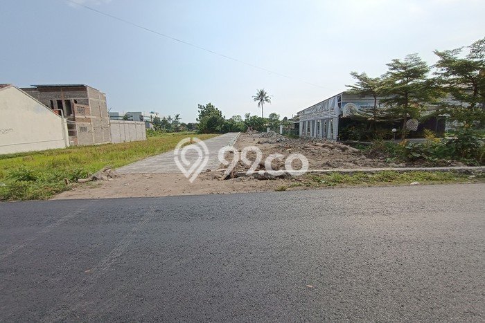 Tanah Dijual Lokasi Gamping, Sleman Luas 184m2 Legalitas Aman Tanah Dijual Lokasi Gamping, Sleman Luas 184m2 Legalitas Aman