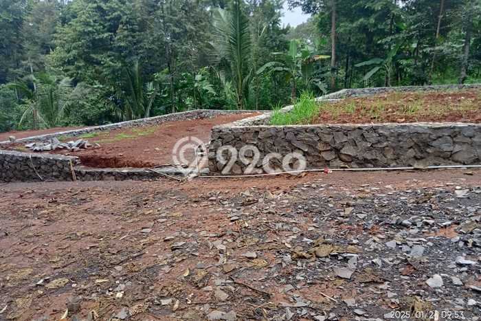 Kavling Tanah Dijual di Gunung Pati Semarang Spesifikasi 120m2 Kavling Tanah Dijual di Gunung Pati Semarang Spesifikasi 120m2