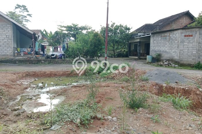 Tanah Lokasi Potensial di Gunung Pati, Luas 1289m², Dekat ke Pusat Kota, Lingkungan Nyaman Tanah Lokasi Potensial di Gunung Pati, Luas 1289m², Dekat ke Pusat Kota, Lingkungan Nyaman