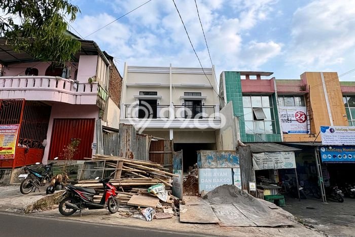 Dijual Ruko Kawasan Tembalang, Luas 96m², Lokasi Strategis Dijual Ruko Kawasan Tembalang, Luas 96m², Lokasi Strategis