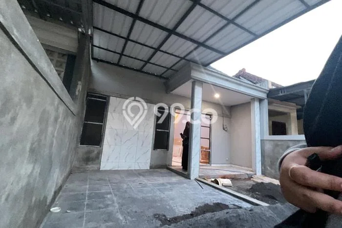 Dijual Cepat Rumah Bagus Siap Huni LB 100m2 di Gunung Pati, Semarang Dijual Cepat Rumah Bagus Siap Huni LB 100m2 di Gunung Pati, Semarang