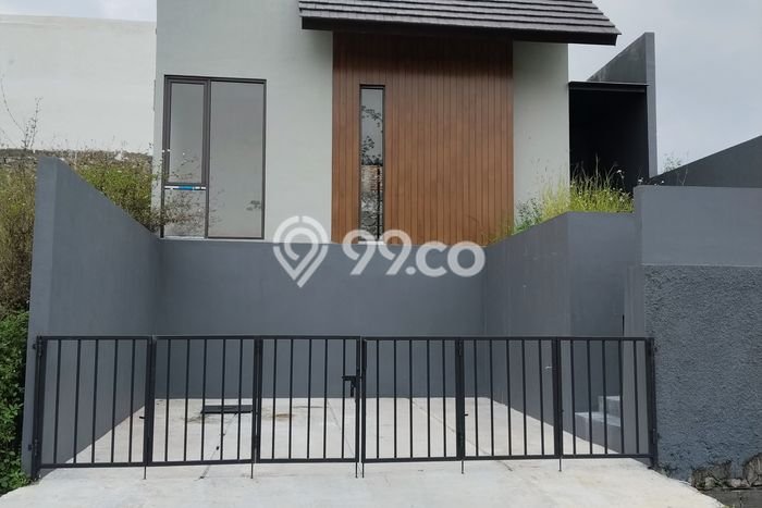 Jual Rumah Harga Miring Semarang Tengah Punya 2 Kamar & LT 120m2 Jual Rumah Harga Miring Semarang Tengah Punya 2 Kamar & LT 120m2