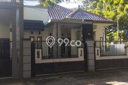 For Sale! Luxury House LT 300m2 Desain Modern di Soekarno Hatta For Sale! Luxury House LT 300m2 Desain Modern di Soekarno Hatta