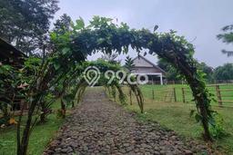 Dijual Vila di Banjaran, Ukuran 4400m2m², Area Nyaman Dijual Vila di Banjaran, Ukuran 4400m2m², Area Nyaman