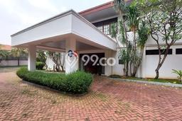 Hunian Elit LB 727m2 Siap Huni Desain Elegan di Pejaten, Jakarta Selatan Hunian Elit LB 727m2 Siap Huni Desain Elegan di Pejaten, Jakarta Selatan