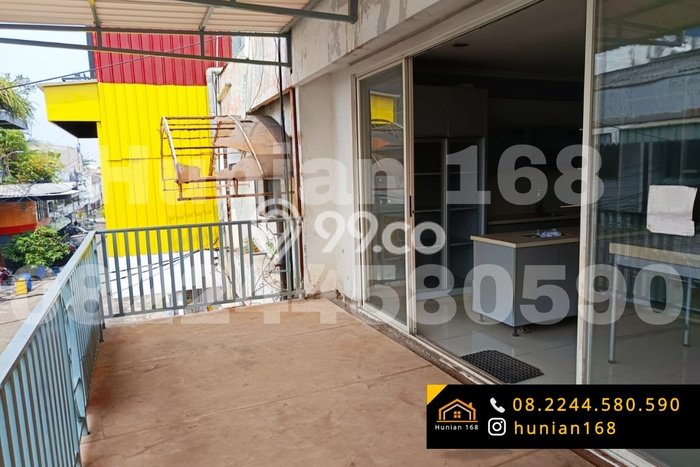 Area Ramai! Ruko Dijual di Sawahan untuk Bisnis Luas Bangunan 360m2 Area Ramai! Ruko Dijual di Sawahan untuk Bisnis Luas Bangunan 360m2